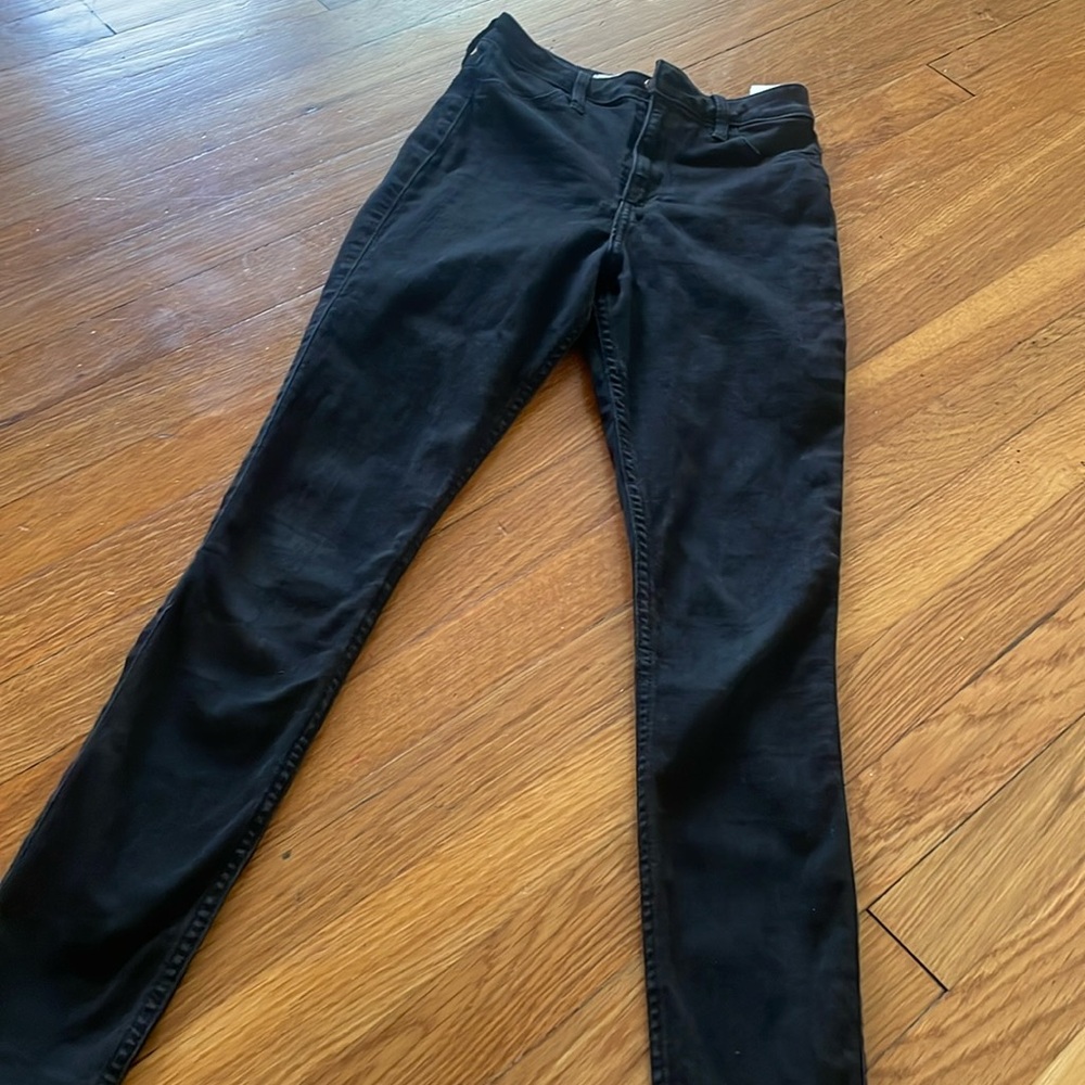 Hollister women skinny jeans